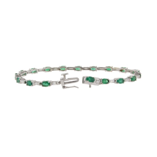 Natural Emerald and 1.00ct Diamond Bracelet 14kt White Gold, 5.47ct 