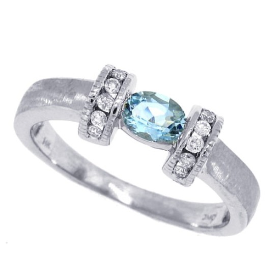 14Kt White Gold Oval Aquamarine and Diamond Ring