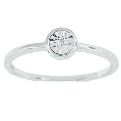 Illusion Set Diamond Promise Ring in 14Kt White Gold